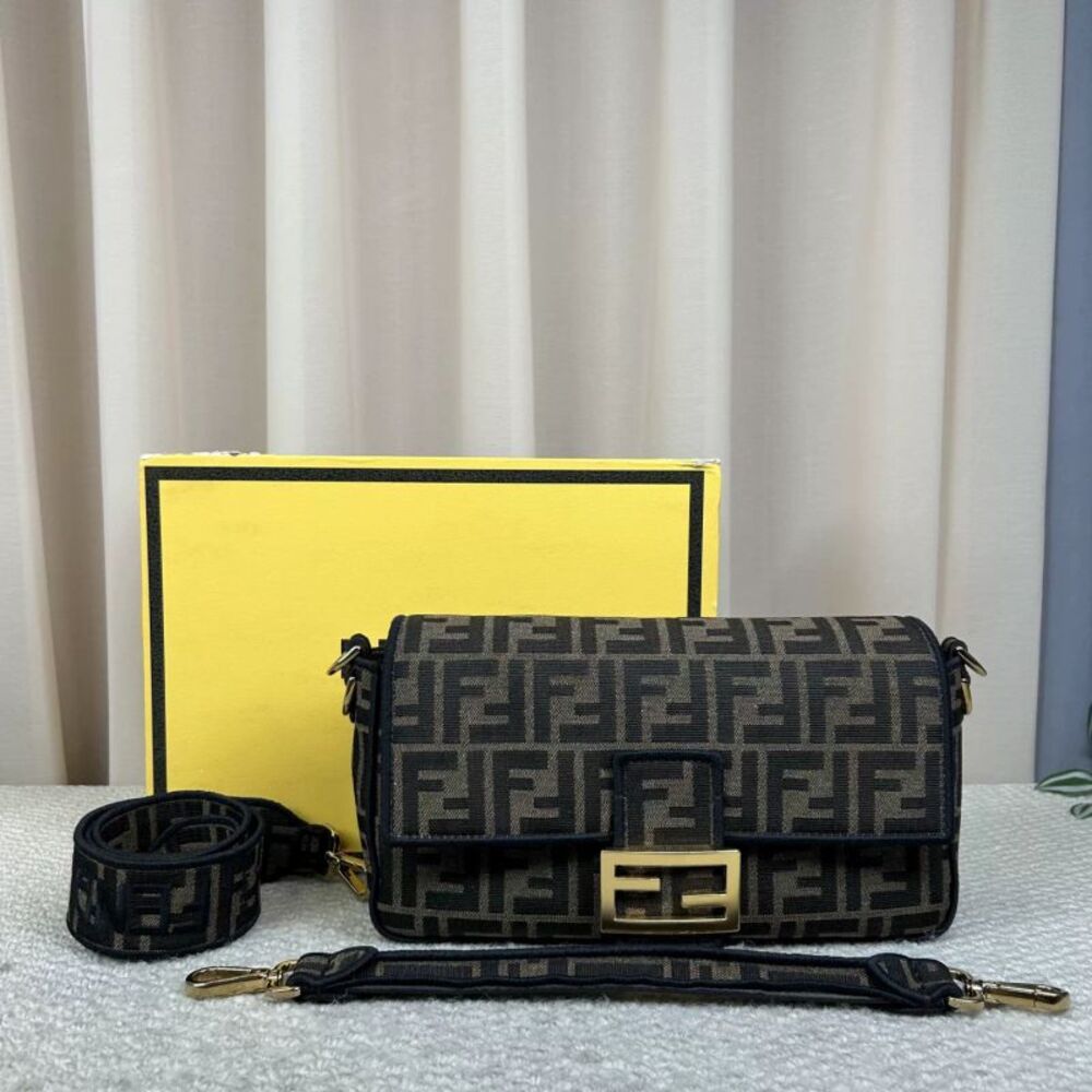 Fendi Women Pre-Loved Bag Very Good Condition